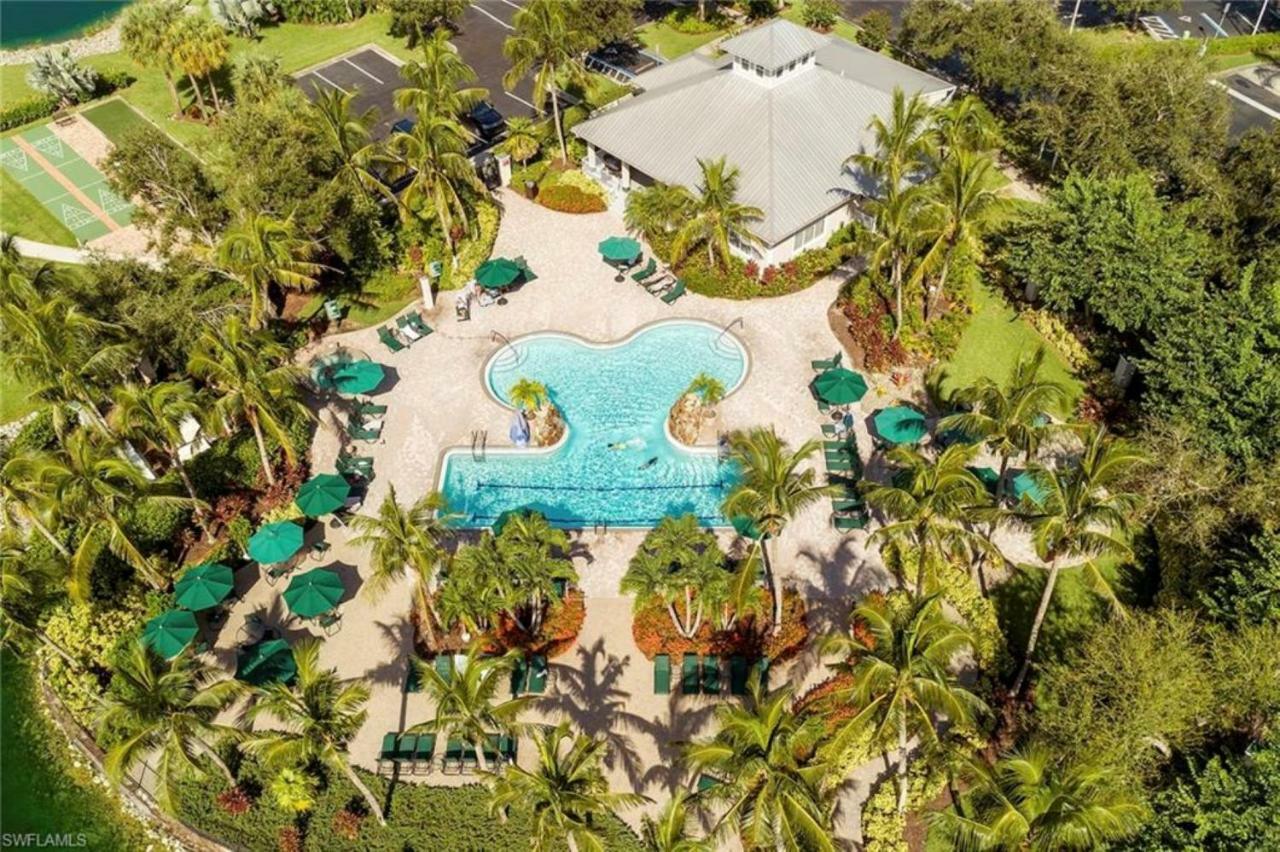 Vacation In Paradise Lely Resort Eksteriør bilde